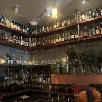 The Gin Joint - Cocktail Bars Near Me - Charleston, South Carolina The Gin Joint - Cocktail Bars Near Me - Charleston, South Carolina