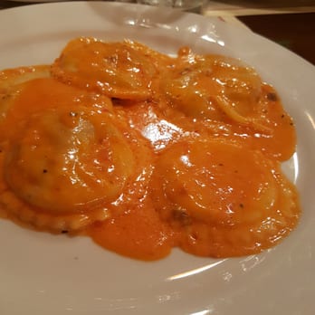Vino e Cucina - Italian Near Me - Long Beach, California