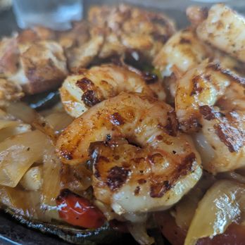 El Camino - Shrimp and chicken fajitas - Cocktail Bars Near Me - Delray Beach, Florida El Camino - Shrimp and chicken fajitas - Cocktail Bars Near Me - Delray Beach, Florida