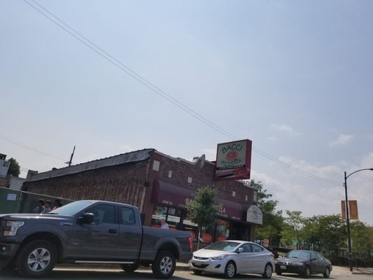 Bacci Pizzeria on Chicago ave by null
