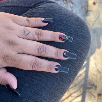 Bel Age Nails & Spa - Nail design - Nail Salons Near Me - Lake Forest, California