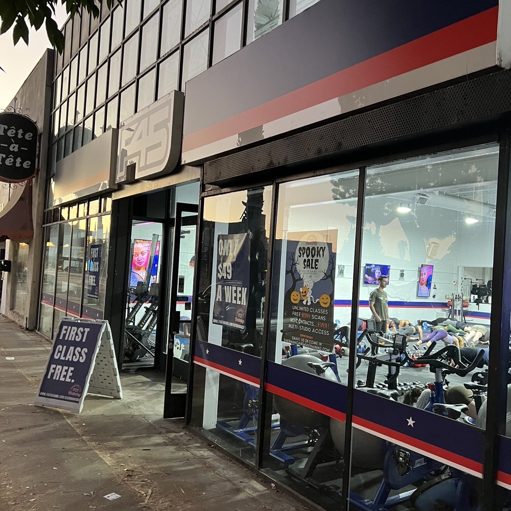 F45 Training Sherman Oaks - Interval Training Gyms Near Me - Sherman Oaks, California