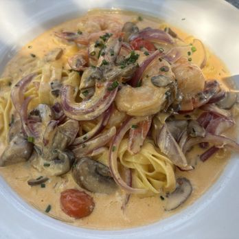 Rubys & Roses Restaurant - Cajun Fettuccine Alfredo - Cocktail Bars Near Me - Pleasanton, California Rubys & Roses Restaurant - Cajun Fettuccine Alfredo - Cocktail Bars Near Me - Pleasanton, California