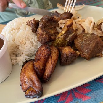 Cafe Con Leche - Fried Pork Chunks Cuban Platter - Cuban Near Me - South Daytona, Florida Cafe Con Leche - Fried Pork Chunks Cuban Platter - Cuban Near Me - South Daytona, Florida