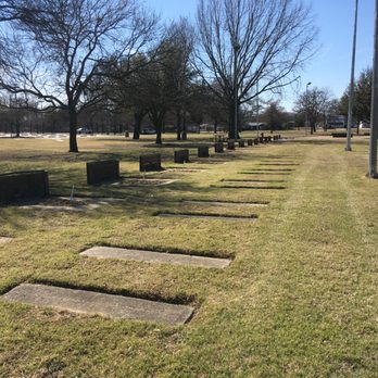 Meadowbrook Park & Sculpture Garden - Parks Near Me - Arlington, Texas