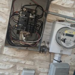 Aviles Electrical Services - Upgraded panel