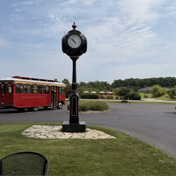 Door County Trolley - Wine Tours Near Me - Egg Harbor, Wisconsin Door County Trolley - Wine Tours Near Me - Egg Harbor, Wisconsin