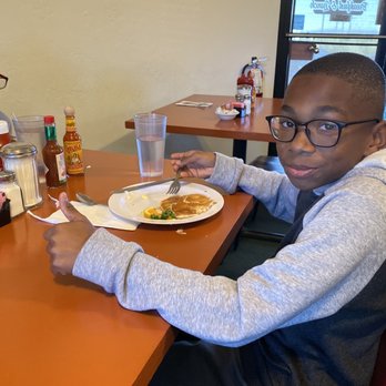 Nana's Cafe - Happy Son - Breakfast & Brunch Near Me - Prescott, Arizona