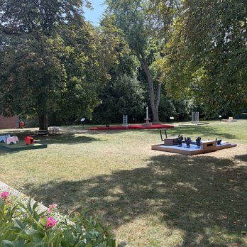 Cranbrook - Botanical Gardens Near Me - Bloomfield Hills, Michigan
