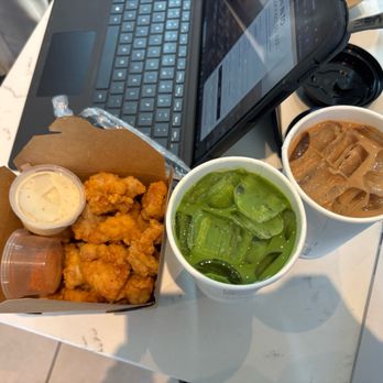 Kei Coffee House - Spicy Popcorn Chicken, Matcha Latte, Quattro Milk Latte - Coffee & Tea Near Me - Westminster, California