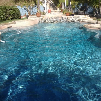 Shiny Pool - Pool Cleaners Near Me - La Cañada Flintridge, California Shiny Pool - Pool Cleaners Near Me - La Cañada Flintridge, California