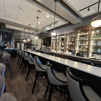 Tap and Vine Quail Hollow - Bar area - New American Near Me - Charlotte, North Carolina Tap and Vine Quail Hollow - Bar area - New American Near Me - Charlotte, North Carolina