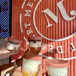 From left to right: jasmine coconut, oolong, mango puree, sunset mango