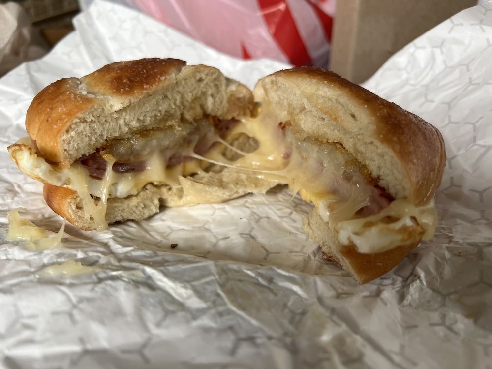 THE BAGEL RACK Updated July 2024 40 Photos & 66 Reviews 1940 W