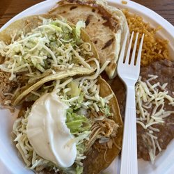 To      Quesadilla, torta and taco (chicken)