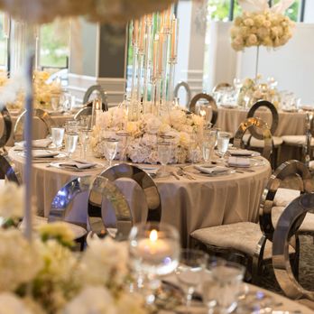 Roberto Ferrer Designer - wedding dinner table floral decor in boca lago country club - Floral Designers Near Me - Miami, Florida Roberto Ferrer Designer - wedding dinner table floral decor in boca lago country club - Floral Designers Near Me - Miami, Florida