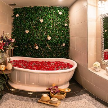 Siam Thai Massage & Spa - Signature Bath Soak - Massage Near Me - Honolulu, Hawaii Siam Thai Massage & Spa - Signature Bath Soak - Massage Near Me - Honolulu, Hawaii