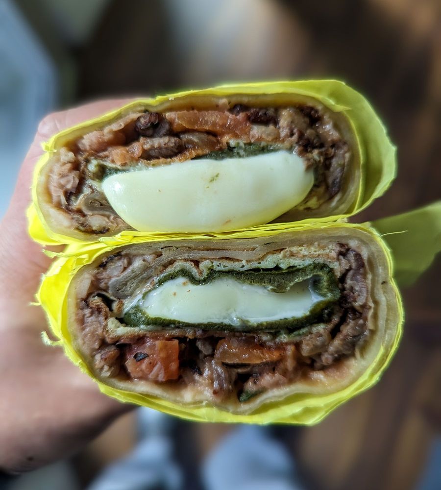La Azteca Tortilleria