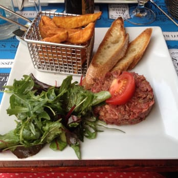 Resto'bar Bleu Lézard - Tartare de boeuf traditionnel - French Near Me - Lausanne, VD Resto'bar Bleu Lézard - Tartare de boeuf traditionnel - French Near Me - Lausanne, VD