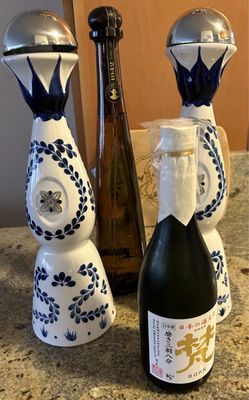 Tamura's Fine Wine & Liquors Waialae by null