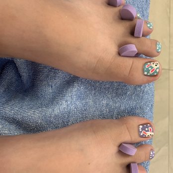 T & K Nails - Both toe nails with bunny design. - Nail Salons Near Me - Glendale, Arizona T & K Nails - Both toe nails with bunny design. - Nail Salons Near Me - Glendale, Arizona