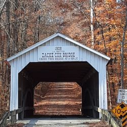 Zacke Cox Bridge - Zacke Cox covered bridge