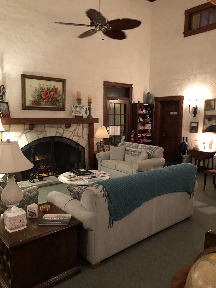 HARRINGTON HOUSE BED & BREAKFAST Updated August 2024 61 Photos & 22