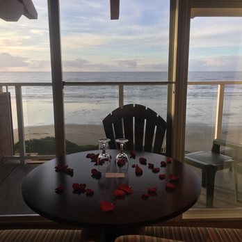 Hallmark Resort - Resorts Near Me - Newport, Oregon Hallmark Resort - Resorts Near Me - Newport, Oregon