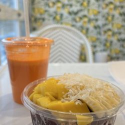 Atomic Juicery - Orange Machine Juice + ginger & Tropic Bowl