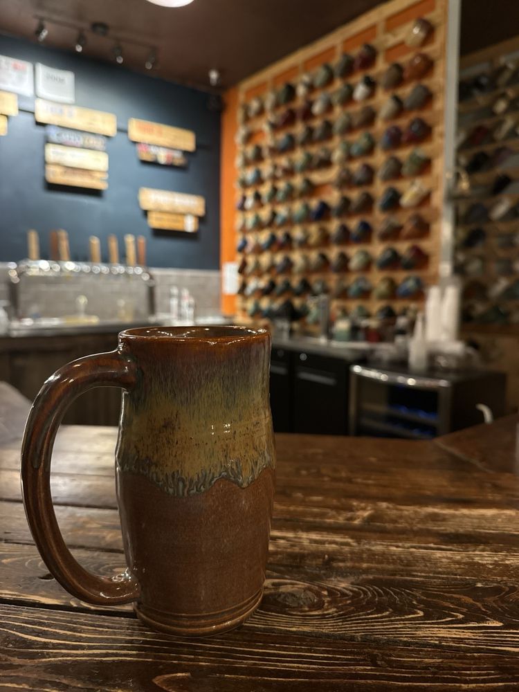 Distant Whistle Brewhouse Logo