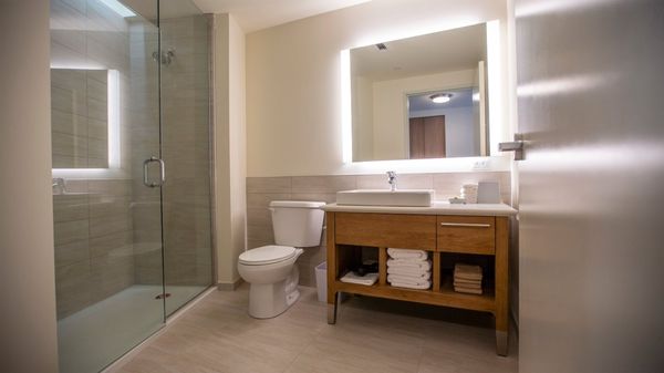 33 John R St by null