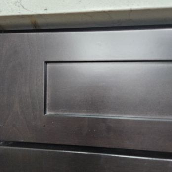 5day Cabinets - Missing paint spray. Finish is poor all around edges of paneling - Kitchen & Bath Near Me - Casselberry, Florida