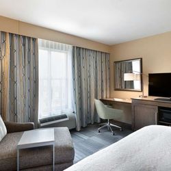 Hampton Inn & Suites Fort Mill - Guest room