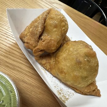 Pizza & Curry - Samosa Chaat - Pizza Near Me - Cockeysville, Maryland Pizza & Curry - Samosa Chaat - Pizza Near Me - Cockeysville, Maryland