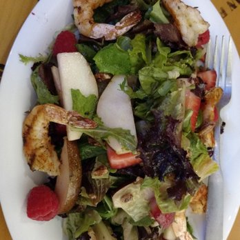 Bubba Gump Shrimp - Berry salad with cajon shrimp - Seafood Near Me - Bloomington, Minnesota Bubba Gump Shrimp - Berry salad with cajon shrimp - Seafood Near Me - Bloomington, Minnesota