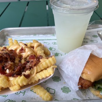 Shake Shack Piedmont Park - Burgers Near Me - Atlanta, Georgia Shake Shack Piedmont Park - Burgers Near Me - Atlanta, Georgia