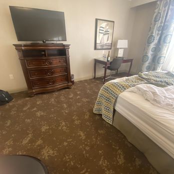 Ayres Hotel Seal Beach - Hotels Near Me - Seal Beach, California