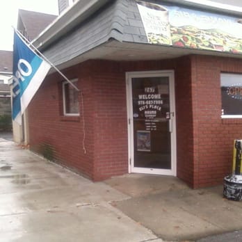 Eli's Place - Breakfast & Brunch Near Me - Lawrence, Massachusetts Eli's Place - Breakfast & Brunch Near Me - Lawrence, Massachusetts