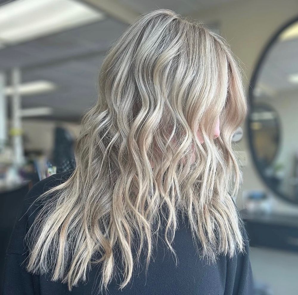 Hollywood Beach Salon Logo