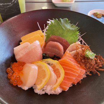 Burosu Ramen - Ramen Near Me - Studio City, California Burosu Ramen - Ramen Near Me - Studio City, California