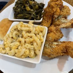 Ray’s Lounge - Fried chicken wings Mac cheese and greens