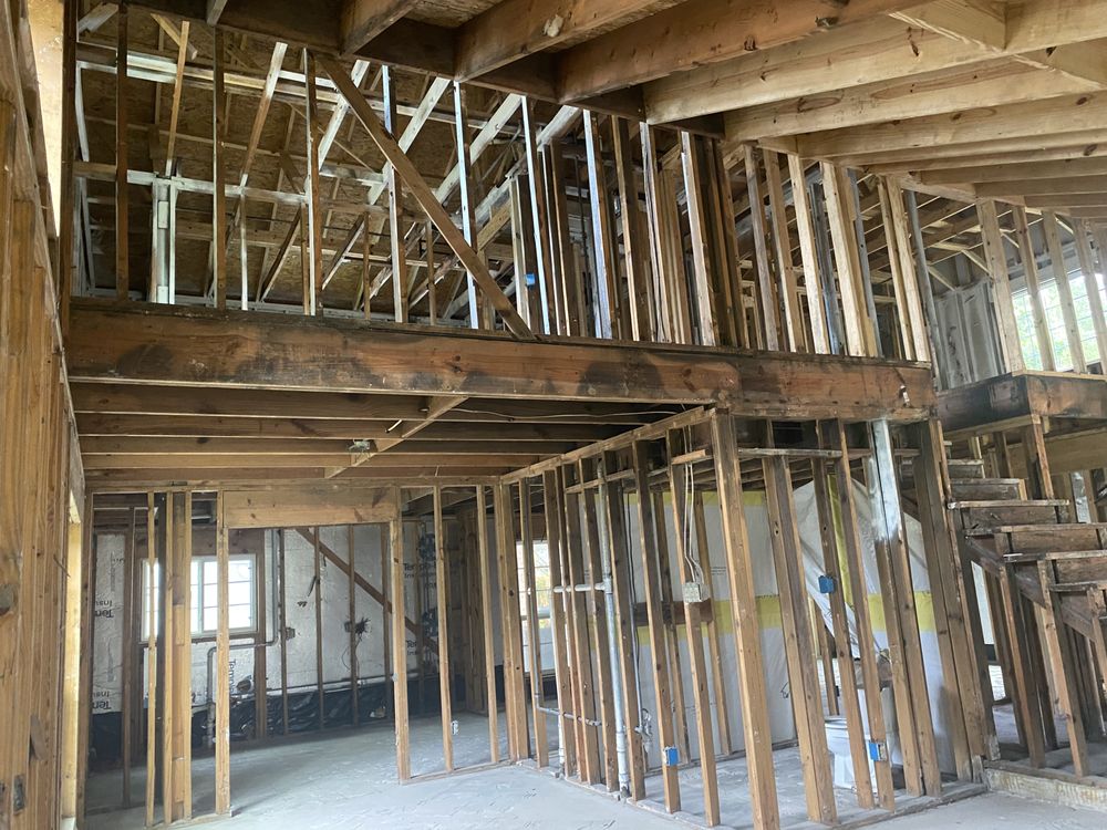 Slide of Pro Roofers HN