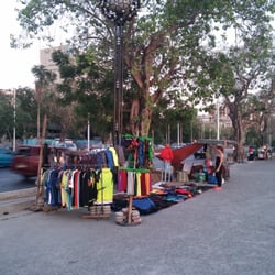 Baywalk - One of many informal sellers.