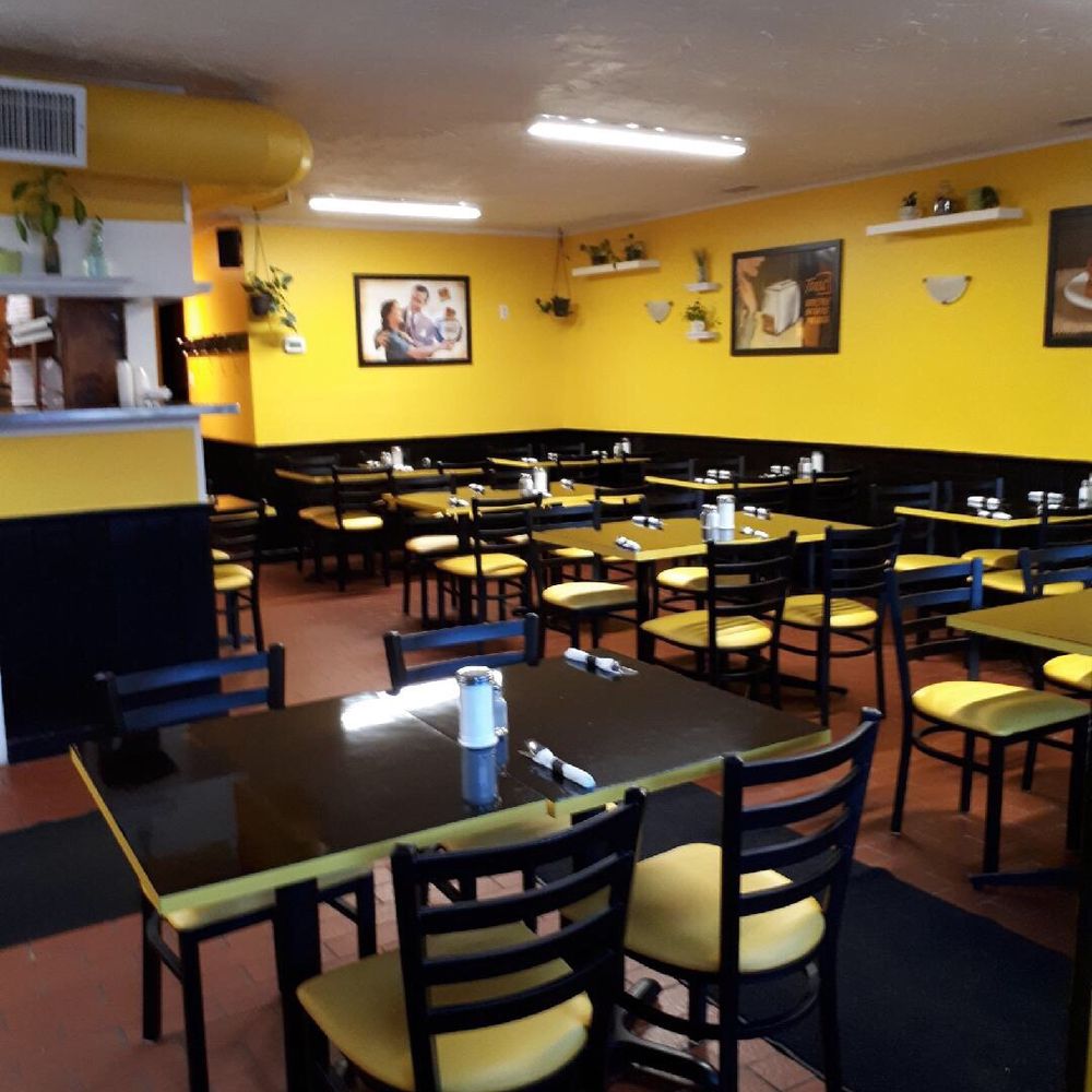 Toast - a dining room with tables and chairs - Breakfast & Brunch Near Me - Cookstown, Ontario Toast - a dining room with tables and chairs - Breakfast & Brunch Near Me - Cookstown, Ontario