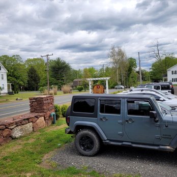 Brignole Vineyards - Wineries Near Me - East Granby, Connecticut Brignole Vineyards - Wineries Near Me - East Granby, Connecticut