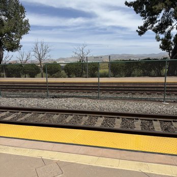 Irvine Metrolink Station - Train tracks facing great park - Public Transportation Near Me - Irvine, California