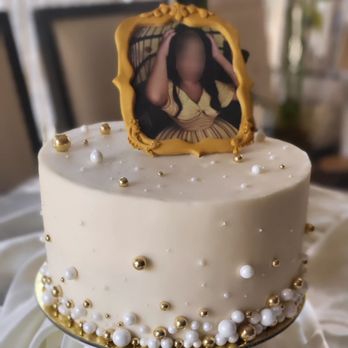 Fluffy Bakery - Custom Cakes Near Me - Edmonton, Alberta Fluffy Bakery - Custom Cakes Near Me - Edmonton, Alberta