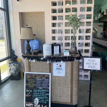 Lola’s Beach Cantina - Mexican Near Me - Norfolk, Virginia