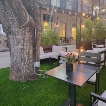 Cotto E Crudo - Outside area - Italian Near Me - Houston, Texas Cotto E Crudo - Outside area - Italian Near Me - Houston, Texas