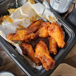Wings Over Springfield - 8 piece bone-in and only ONE flat. That's disgraceful